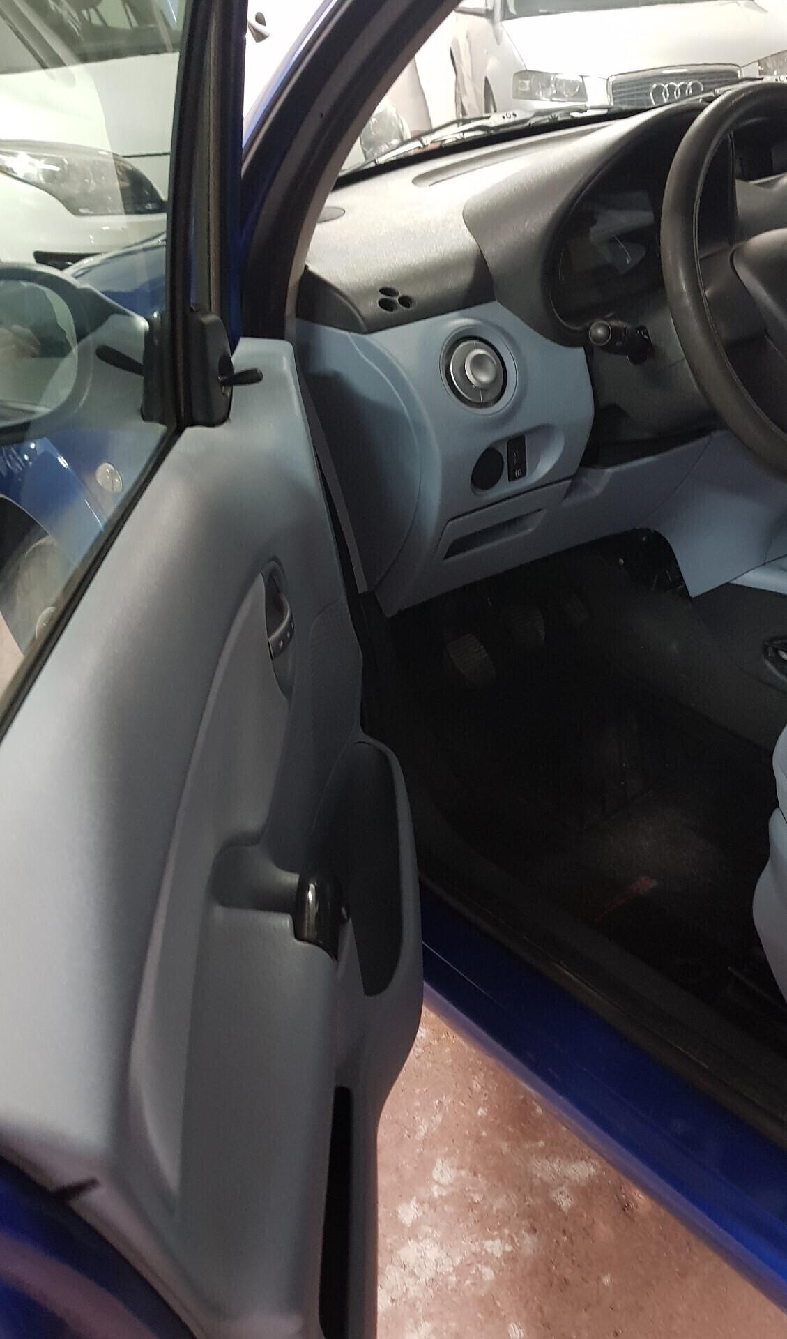 CITROEN C3 1.1 SOLO 110.000 KM. 03/2003