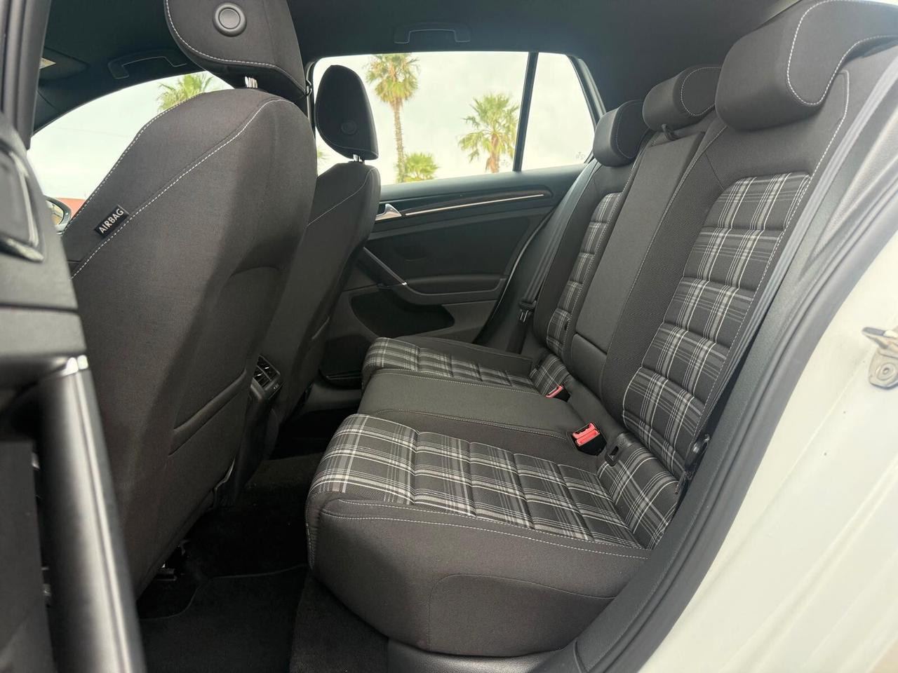 Volkswagen Golf Business GTD 2.0 TDI DSG 5p. 4 Free BlueMotion Tech.