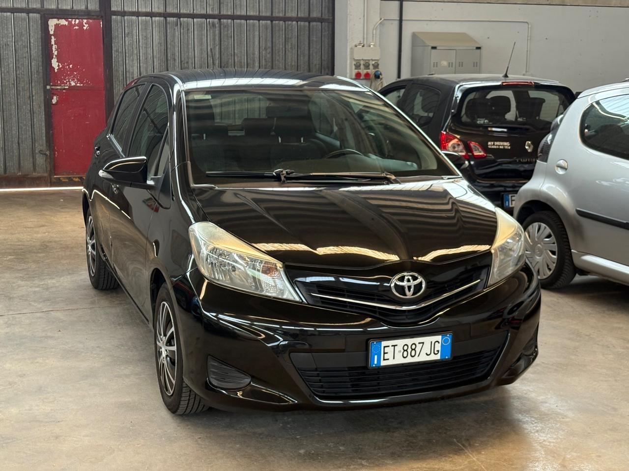 Toyota Yaris 1.0 5 porte Lounge