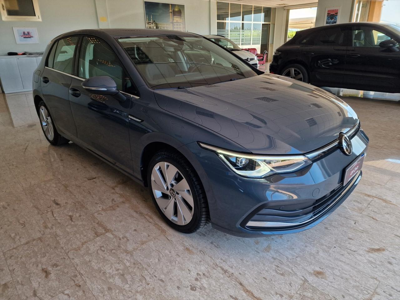 VW Golf 2.0 TDI DSG Style