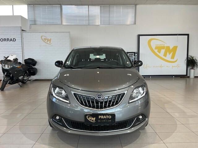Lancia Ypsilon 1.0 firefly hybrid Silver