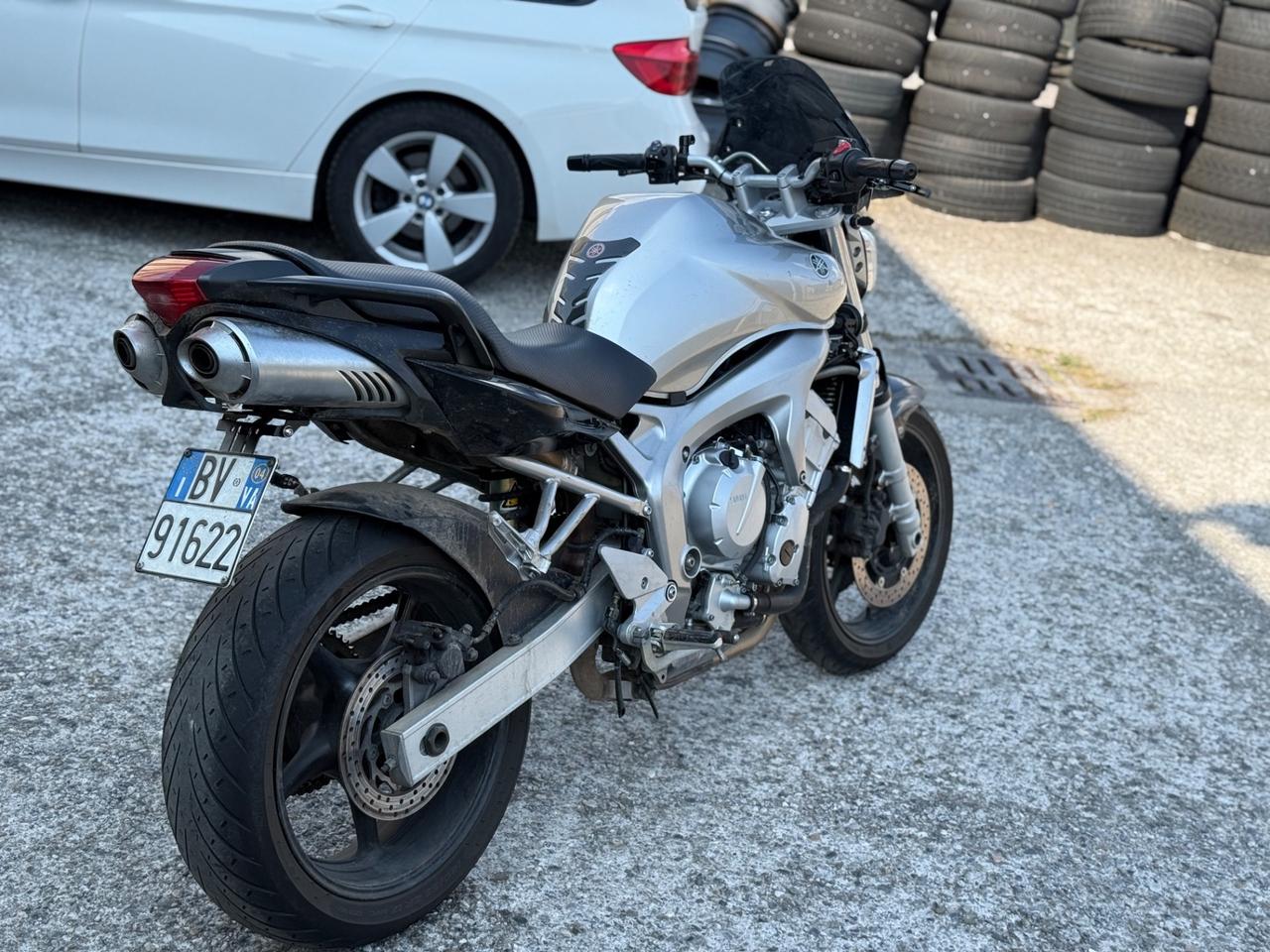 Yamaha FZ6
