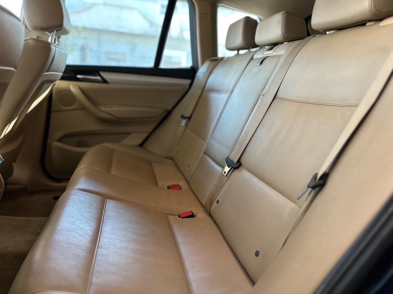 Bmw X3 sDrive18d xLine Restyling 2015