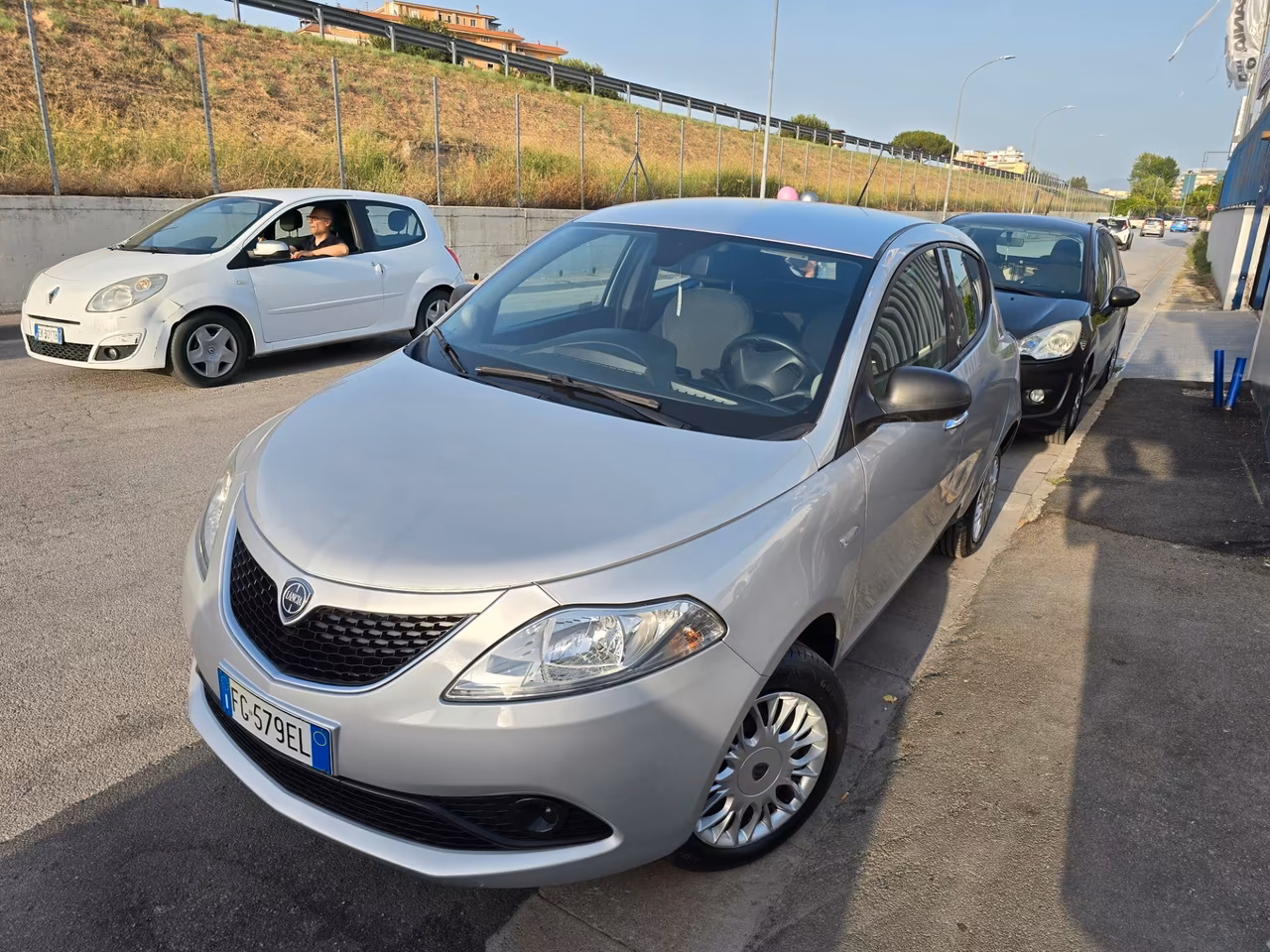 Lancia Ypsilon 0.9 TwinAir 85 CV 5 porte Metano Ecochic Platinum