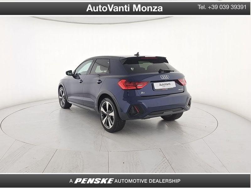 Audi A1 A1 allstreet 30 1.0 tfsi Identity Contrast 110cv