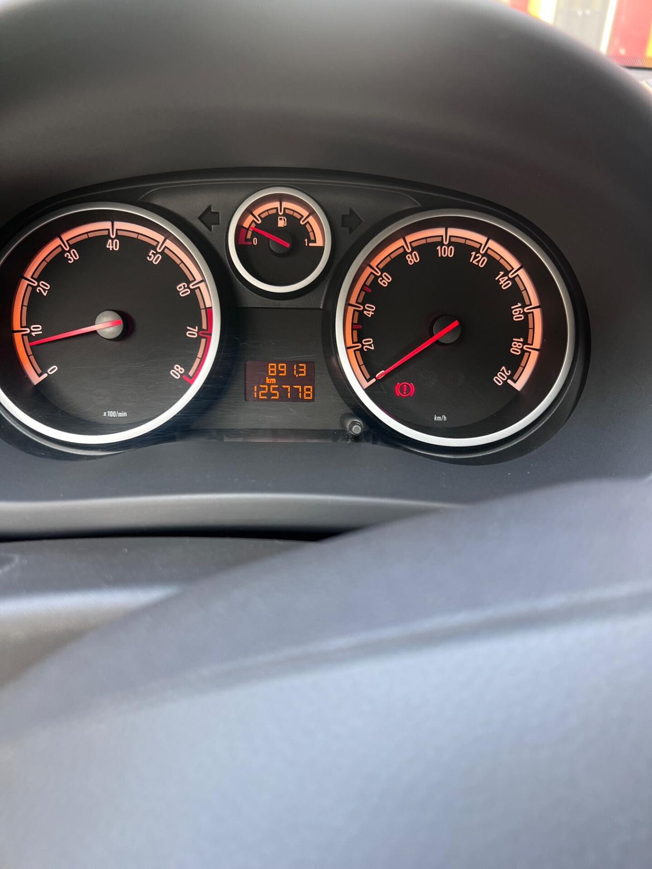 Opel Corsa 1.2 benz per NEOP - GARANZIA 12 mesi