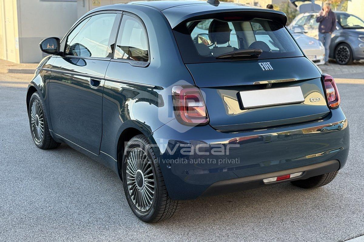 FIAT 500e Berlina 42 kWh Icon