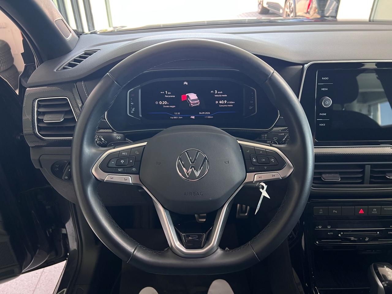 VOLKSWAGEN T-Cross 2024 1.0 tsi R-Line 115cv dsg
