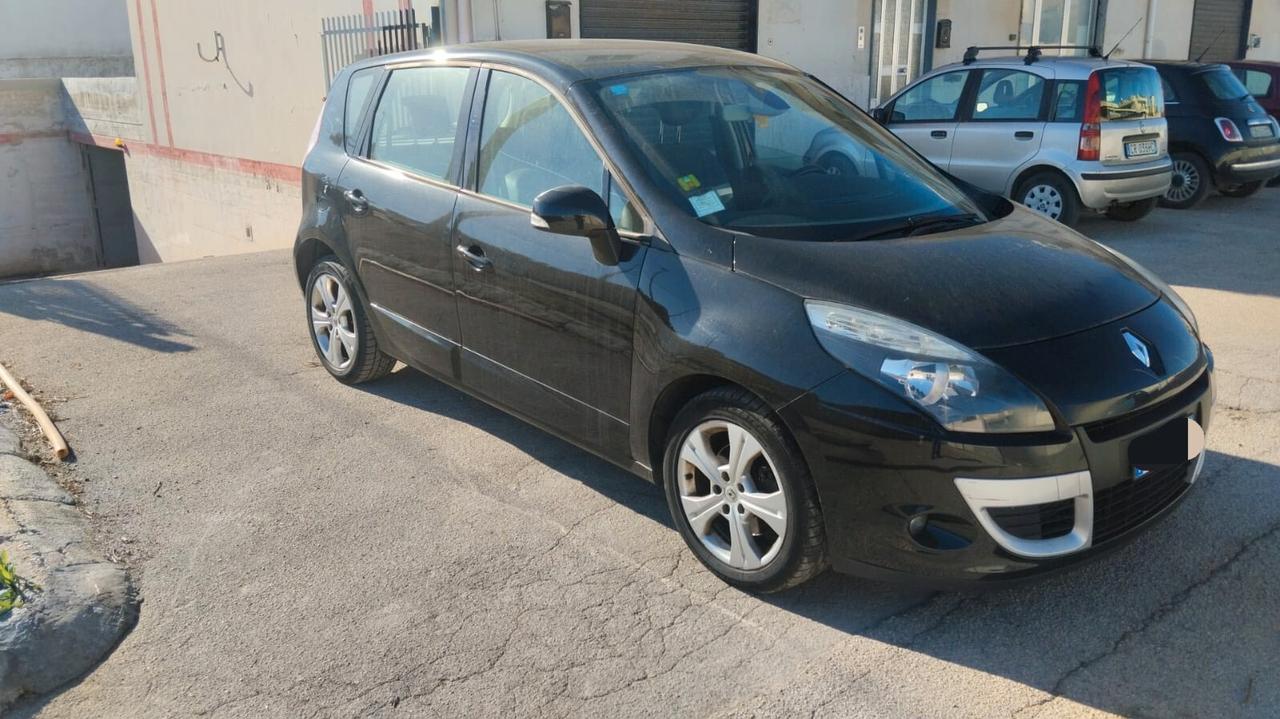 Renault Scenic XMod 1.5 dCi 110CV Luxe