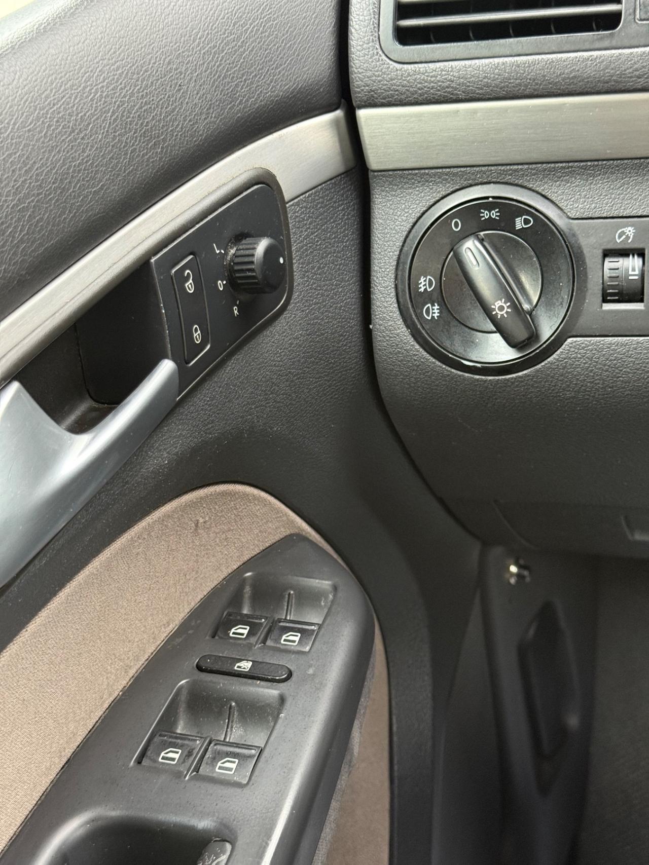 Volkswagen Touran 2.0 Highline Ecofuel 7 posti