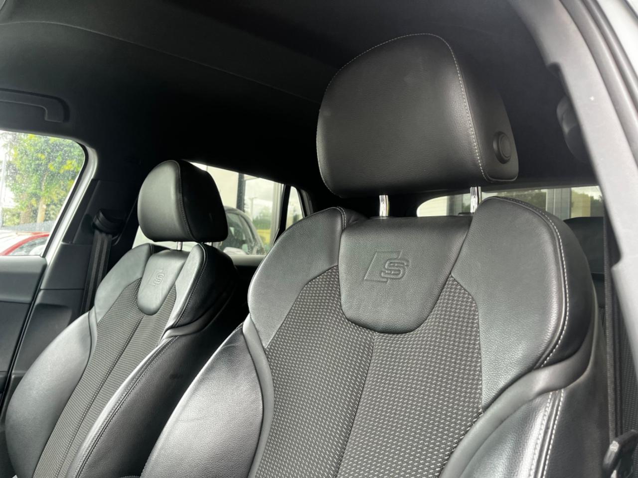 Audi Q2 35 TDI quattro S tronic line Edition
