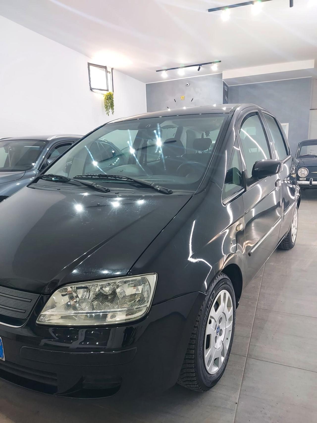 Fiat Idea 1.3 Multijet 16V 70 CV BlackEnergy