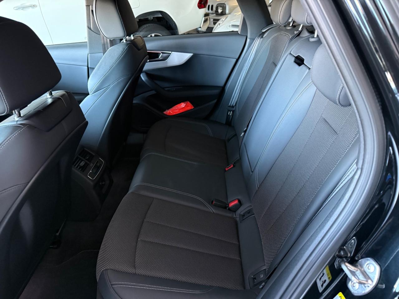 Audi A4 Avant 40 TDI quattro S tronic line edition