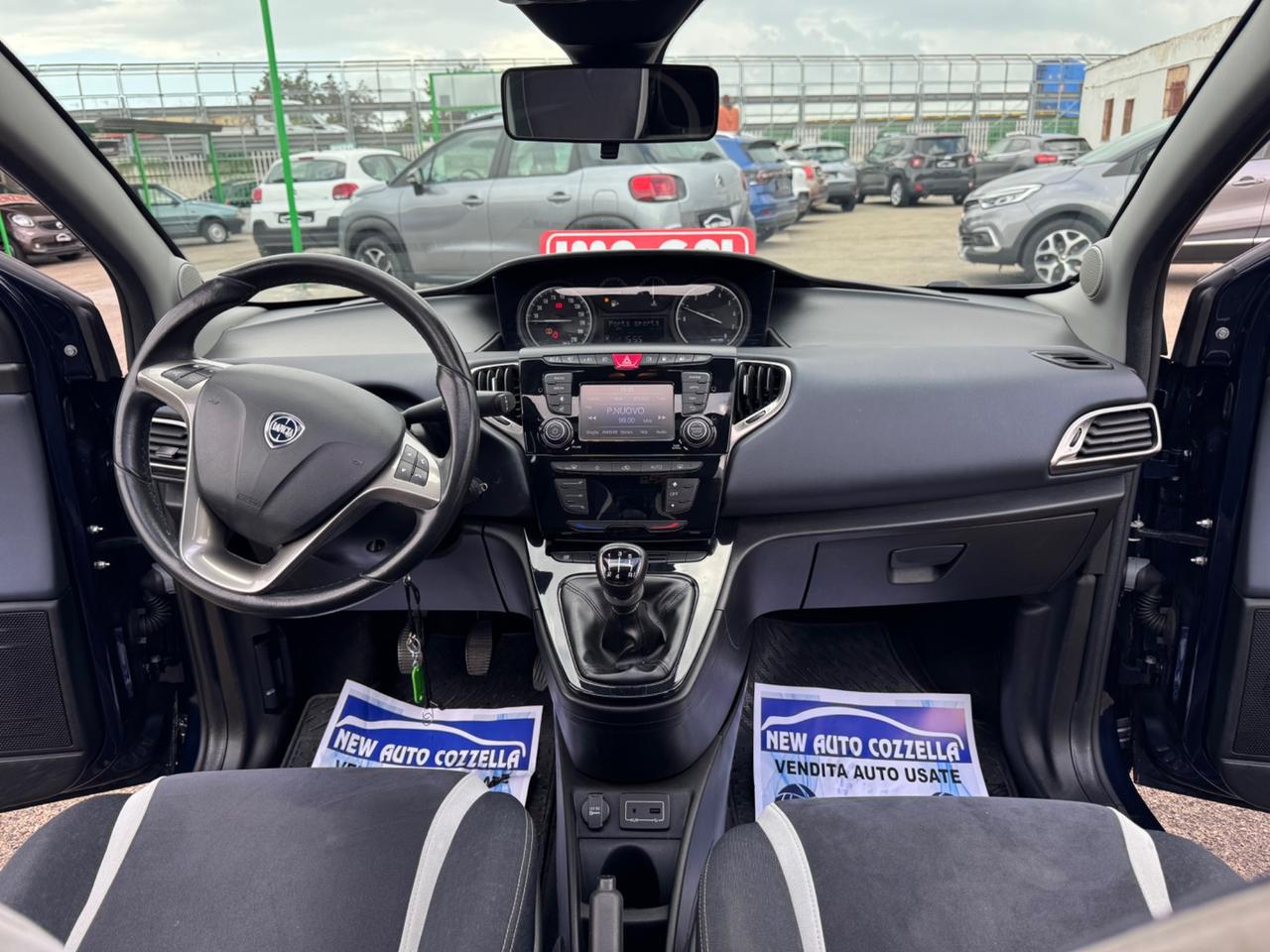 Lancia Ypsilon 1.2 69 CV 5 porte GPL Ecochic Platinum