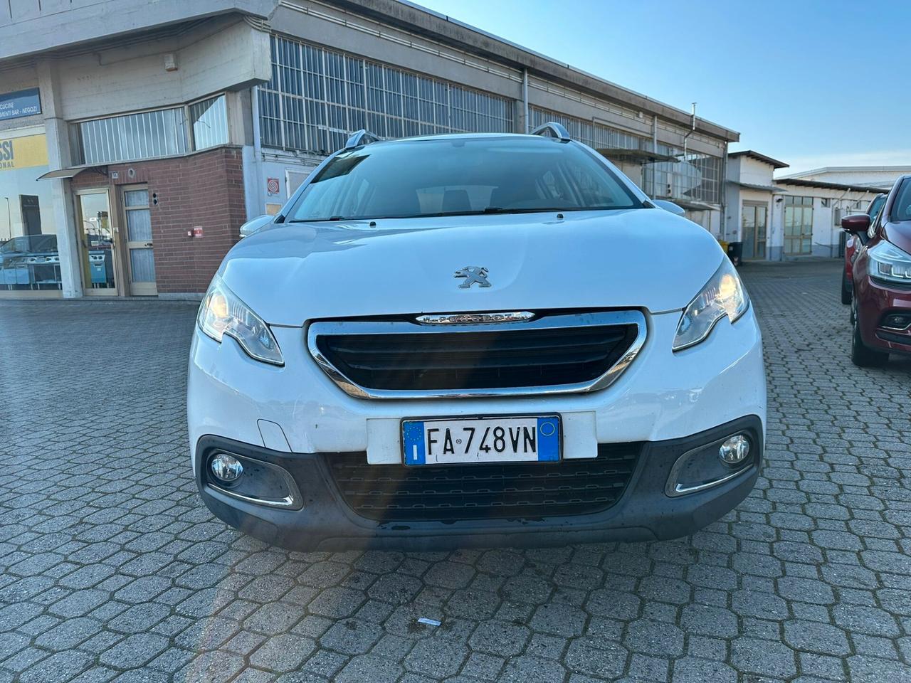 Peugeot 2008 PureTech 82 Allure