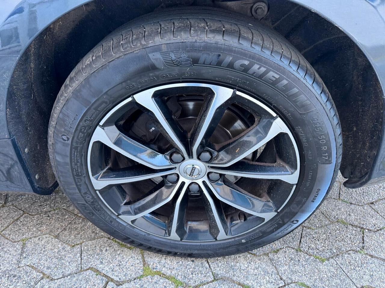 Volvo V60 D3 Business Plus*EURO6*NAVI*CERCHI