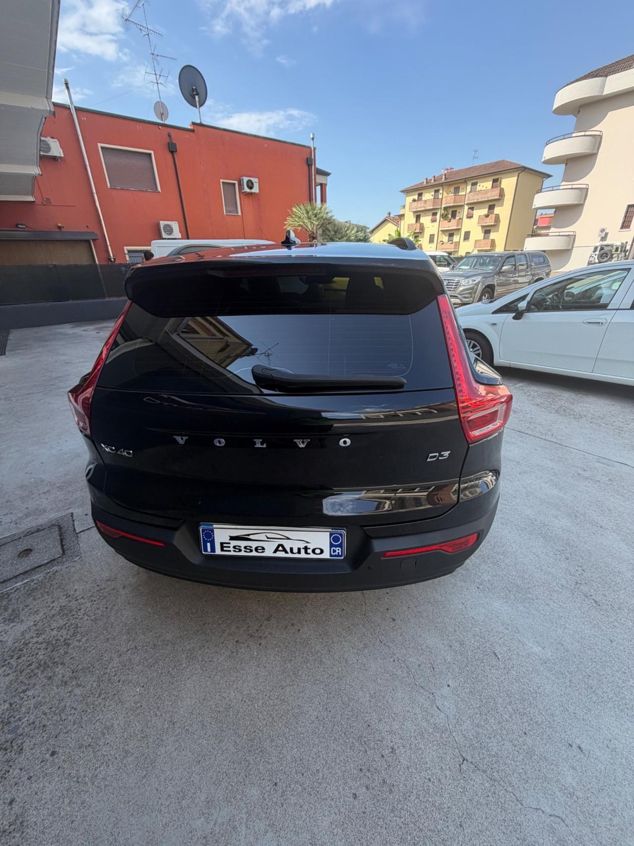 Volvo XC40 D4 AWD Geartronic Momentum