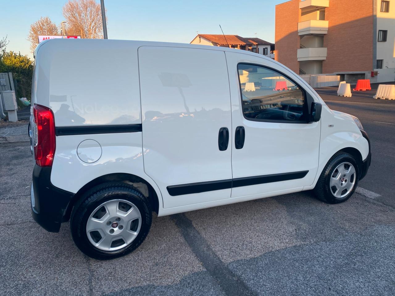 FIAT Fiorino 1.3Mjt 95Cv Cargo SXPack RADIOCarPlay