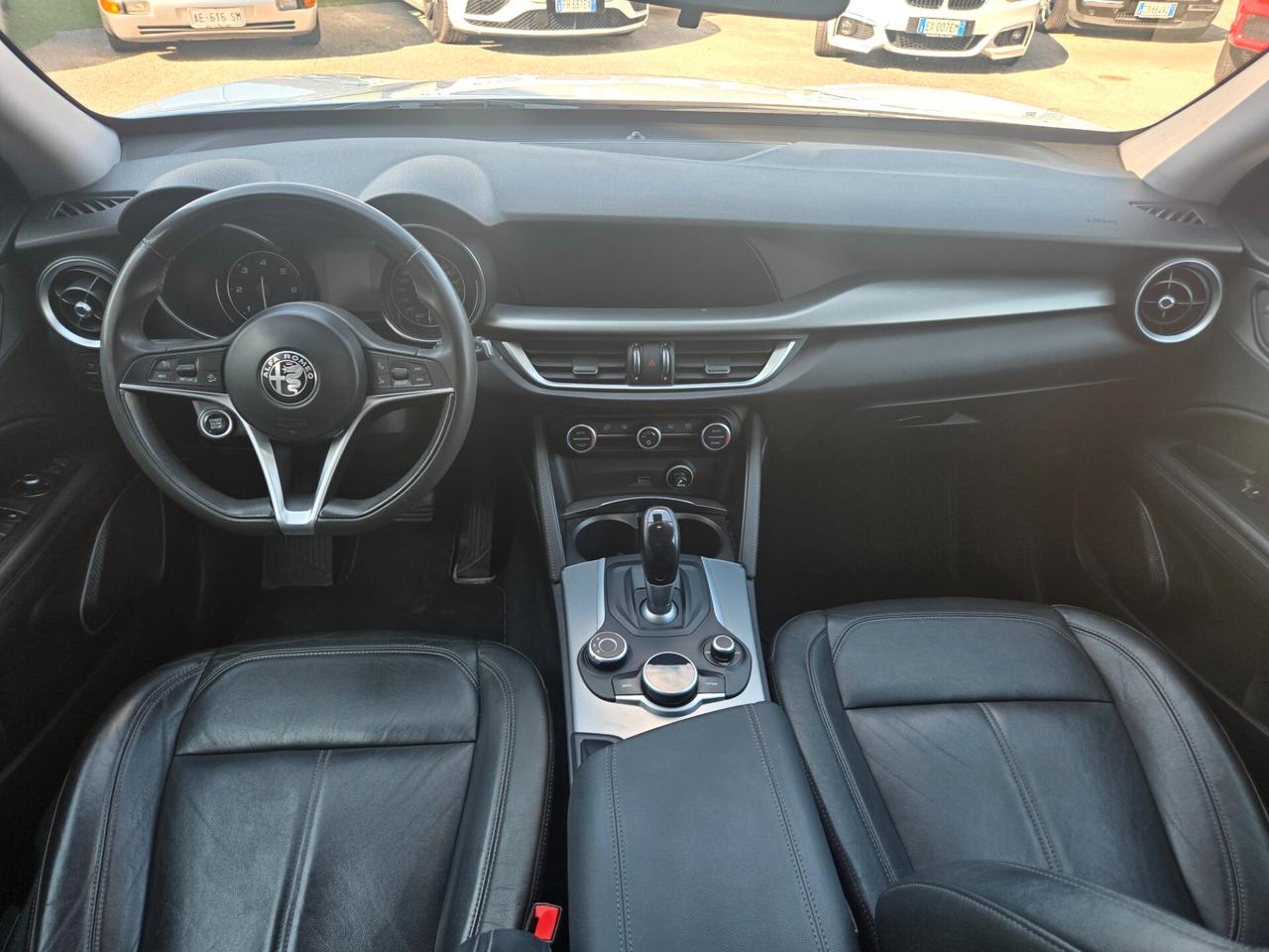 Alfa Romeo Stelvio 2.2 Turbodiesel 210 CV AT8 Q4 Executive