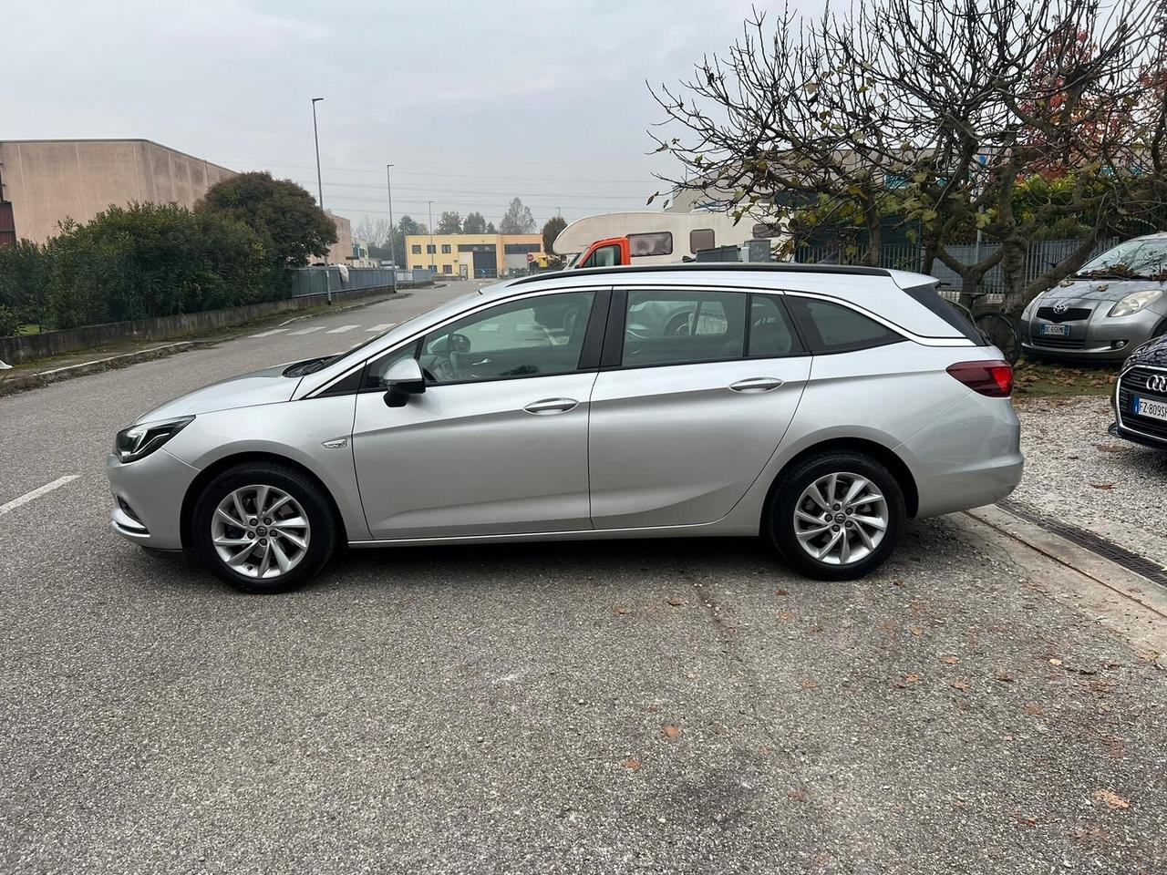 Opel Astra 1.6 CDTi 136CV aut. Sports Tourer Innovation