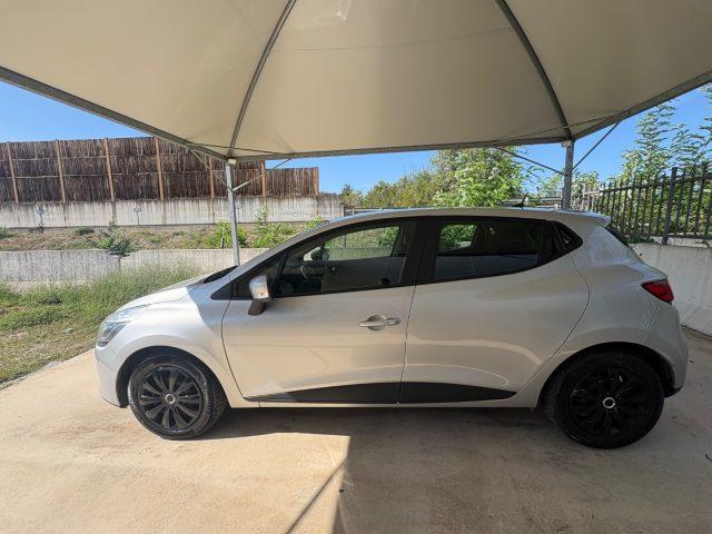RENAULT Clio 1.2 75CV 5 porte Wave EURO 5 OK NEOPATENTATI