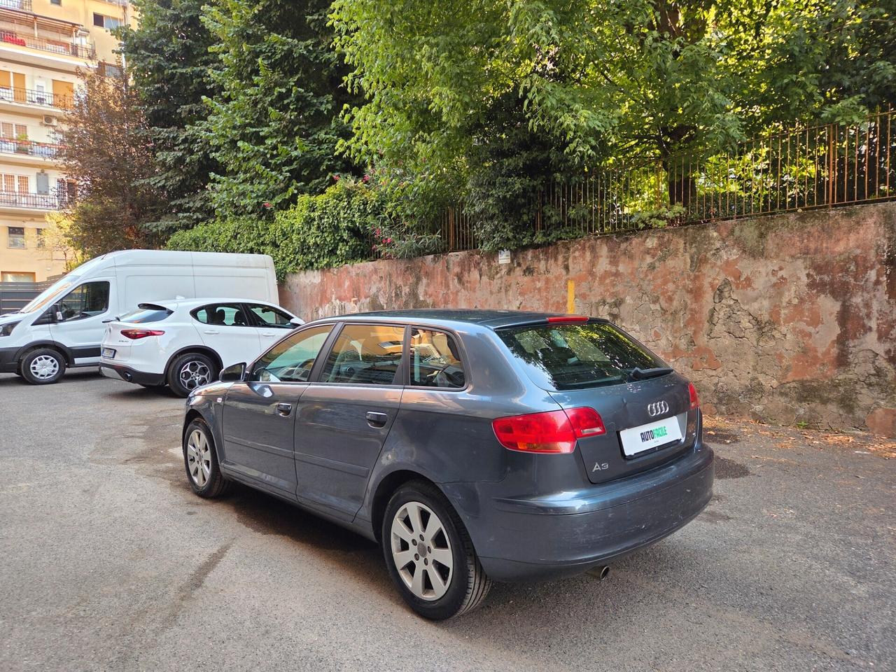 Audi A3 1.6 Ambition 102cv - UNIPRO