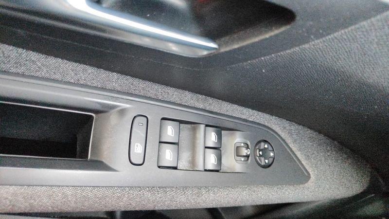 Peugeot 3008 3008 BlueHDi 130 S&S Business