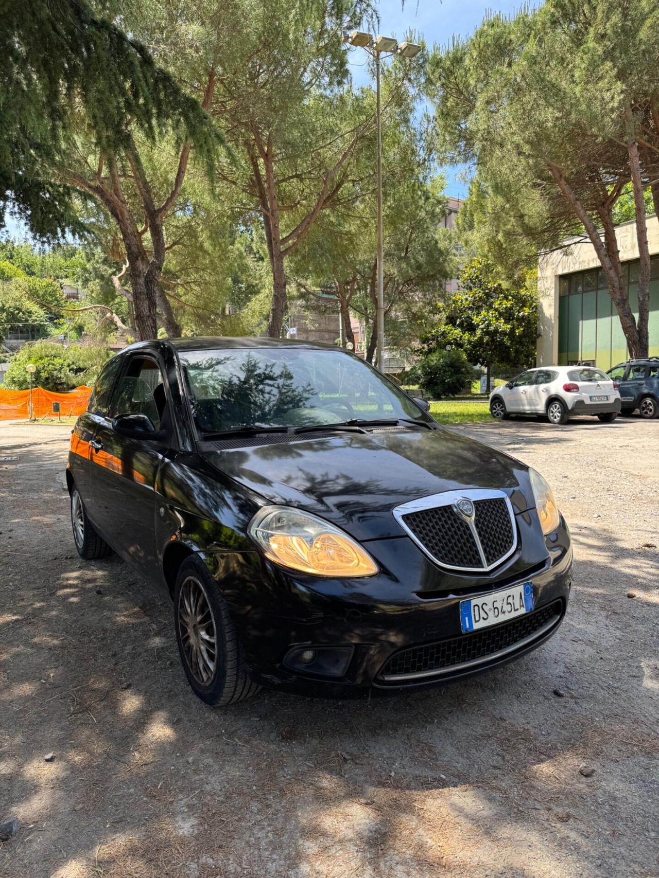 Lancia Ypsilon 1.2 Platino