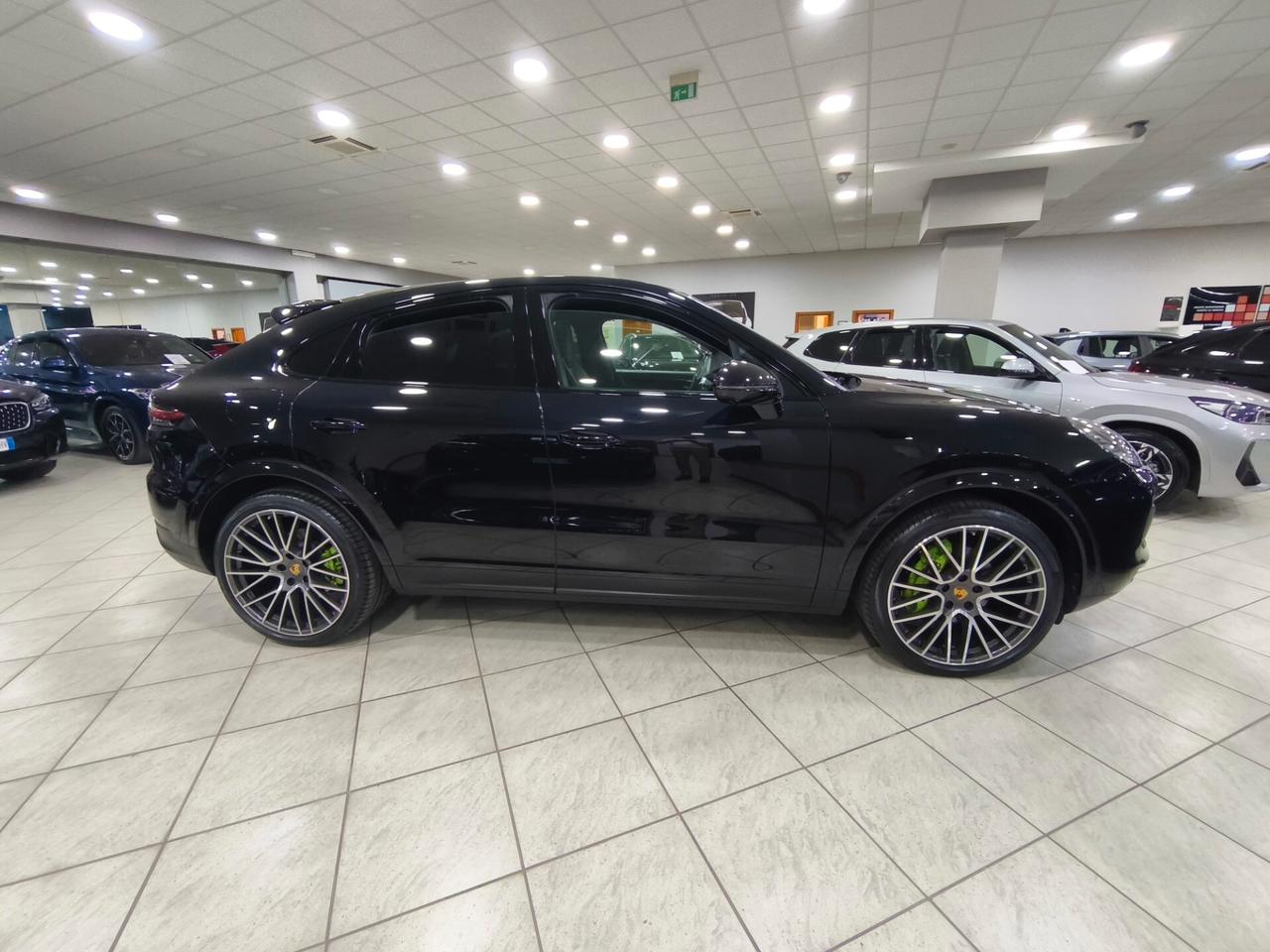 Porsche Cayenne Coupé 3.0 V6 340 cv platinium edition