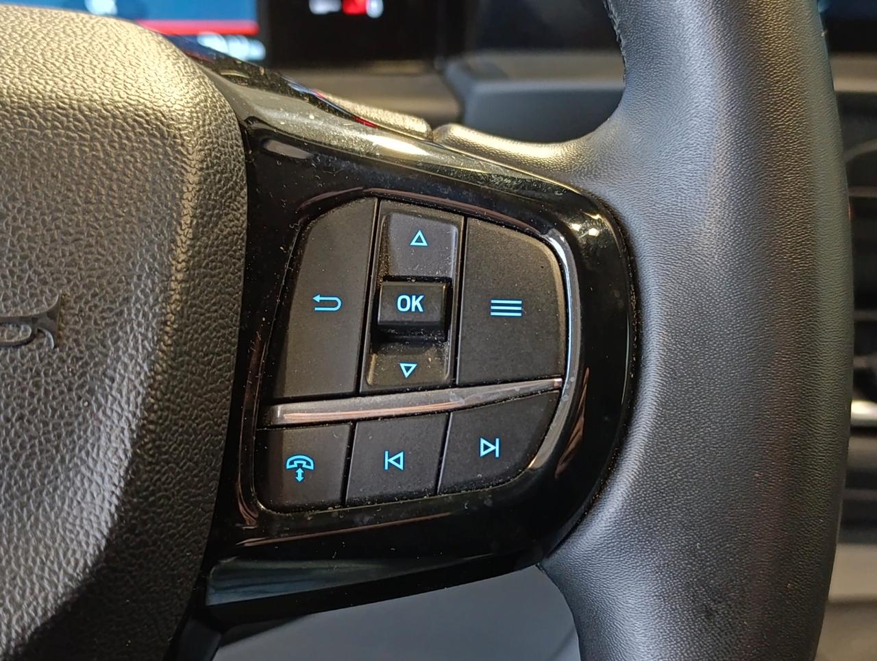 FORD Transit Custom V710 320 2.0 ecoblue 150cv combi M1 Titanium L2H1