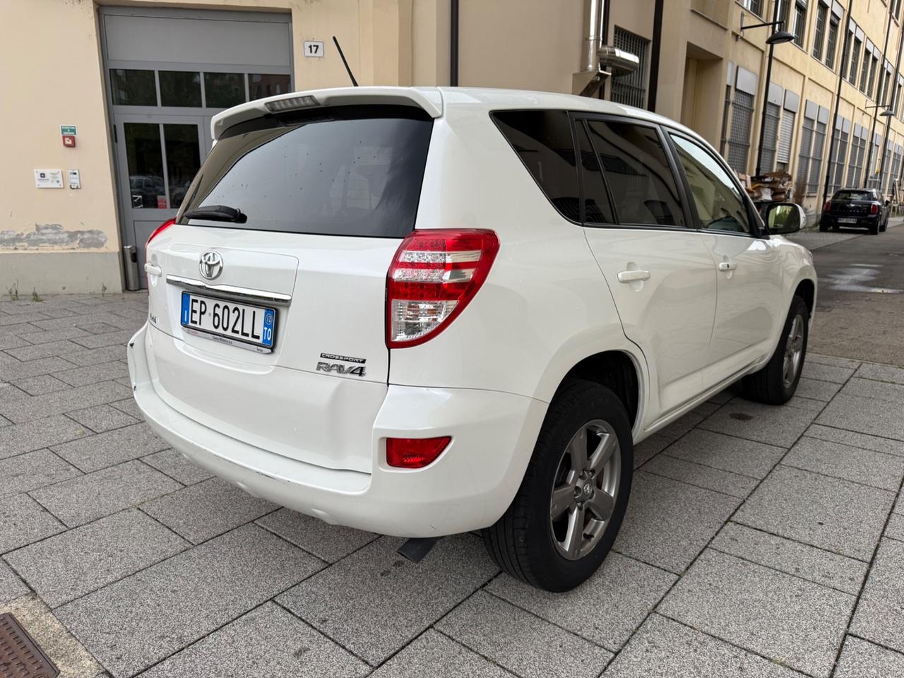 Toyota RAV 4 RAV4 Crossport 2.2 D-4D 150 CV Lounge