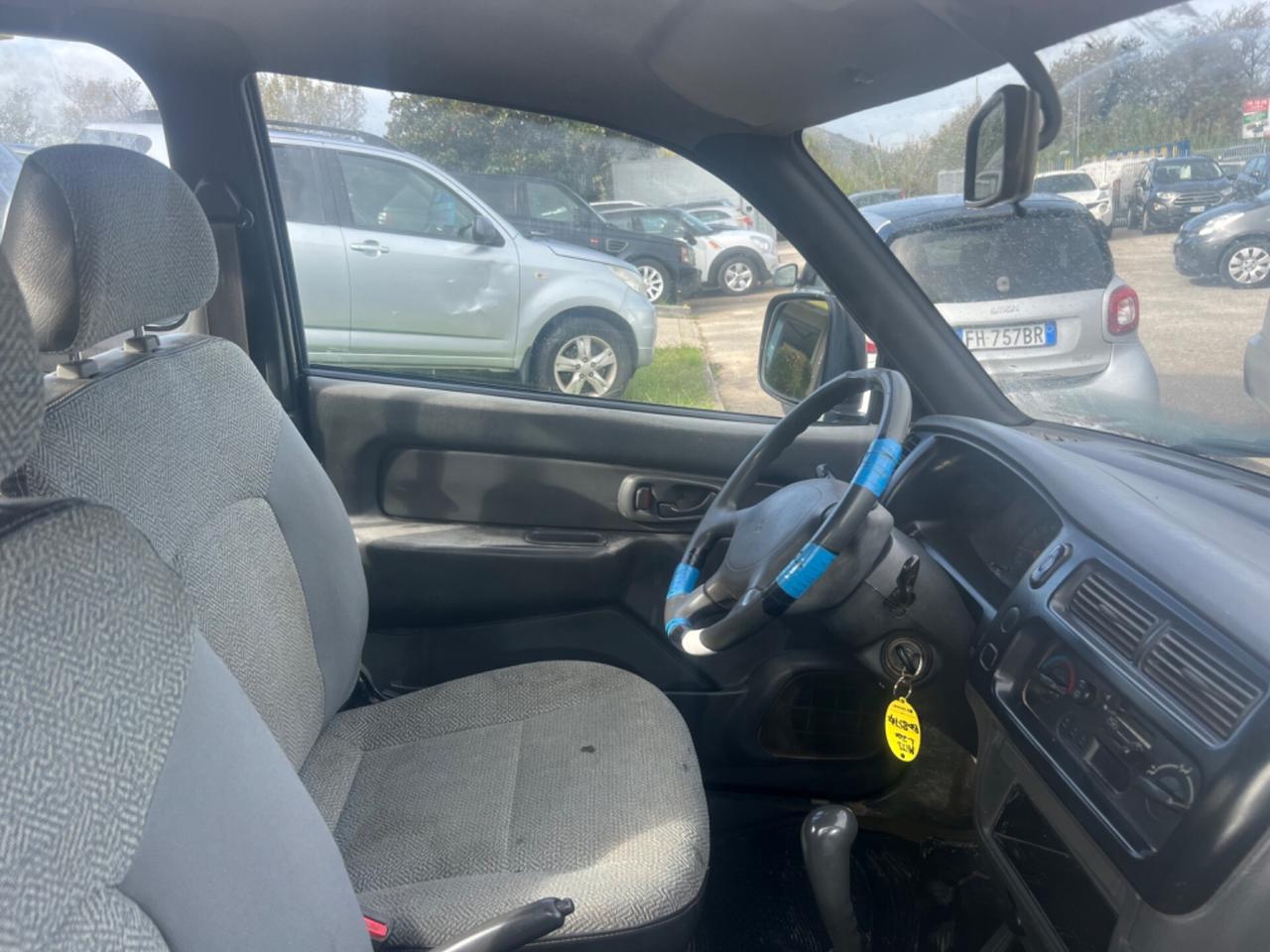 Mitsubishi L200 2.5 TDI 4WD Gancio traino omologato