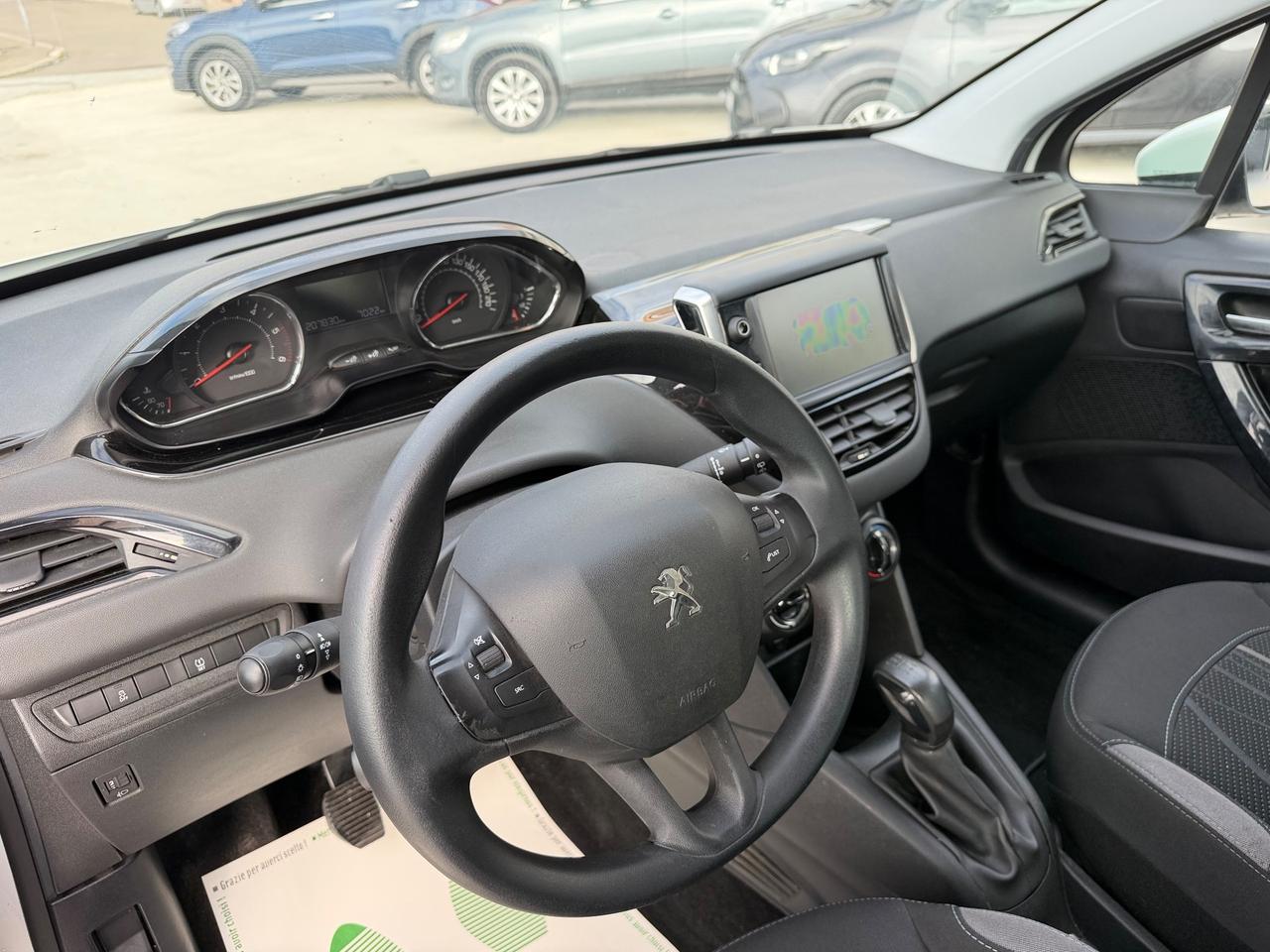 Peugeot 208 1.4 HDi 68 CV AUTOCARRO 5 POSTI