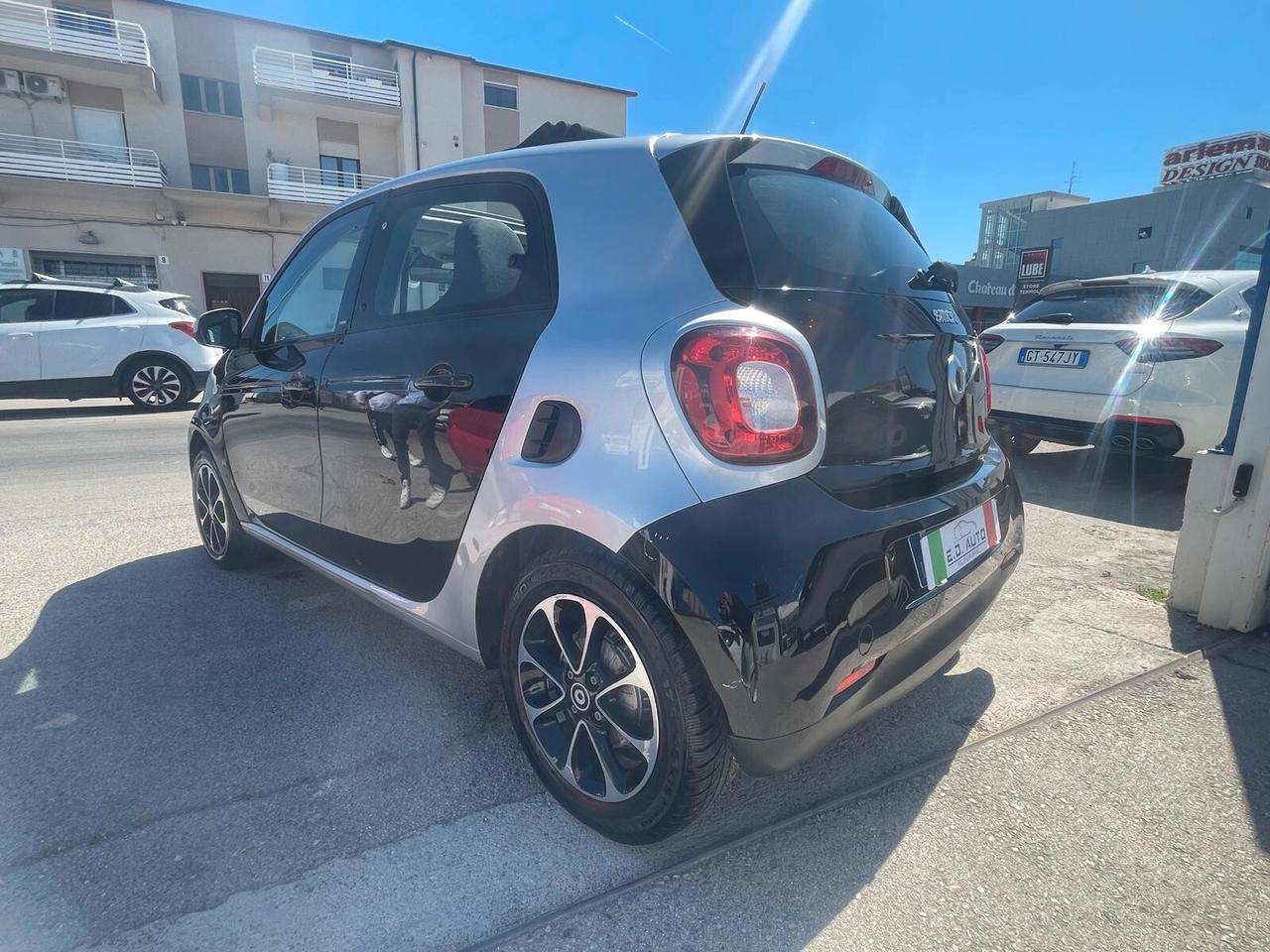 Smart ForFour 70 1.0 twinamic Prime CABRIO 5 PORTE