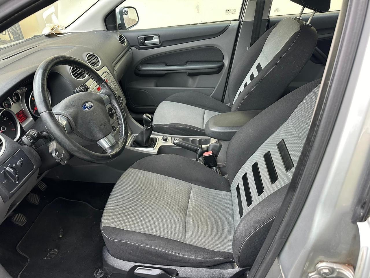 Ford Focus 2.0 (145CV) 5p. Bz.- Met. Tit.