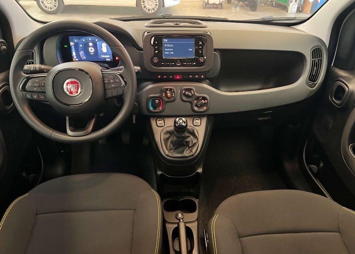 Fiat Panda 1.0 FireFly S&S Hybrid AUTO A NOLEGGIO