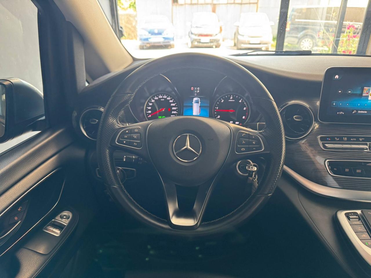Mercedes-benz V 300 d Automatic 4Matic Premium Long
