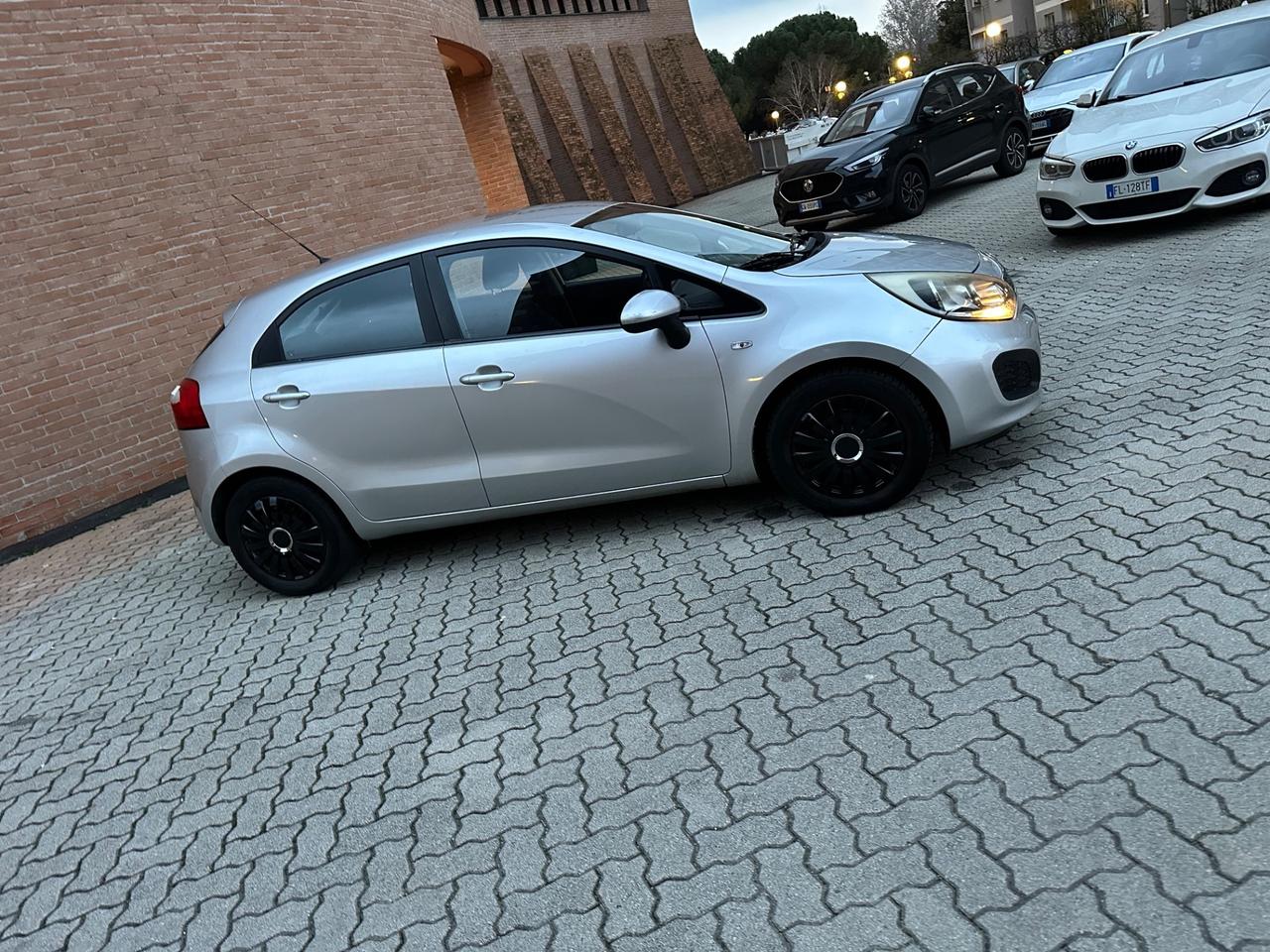 Kia Rio 1.2 CVVT 5p. GPL EX PLUS