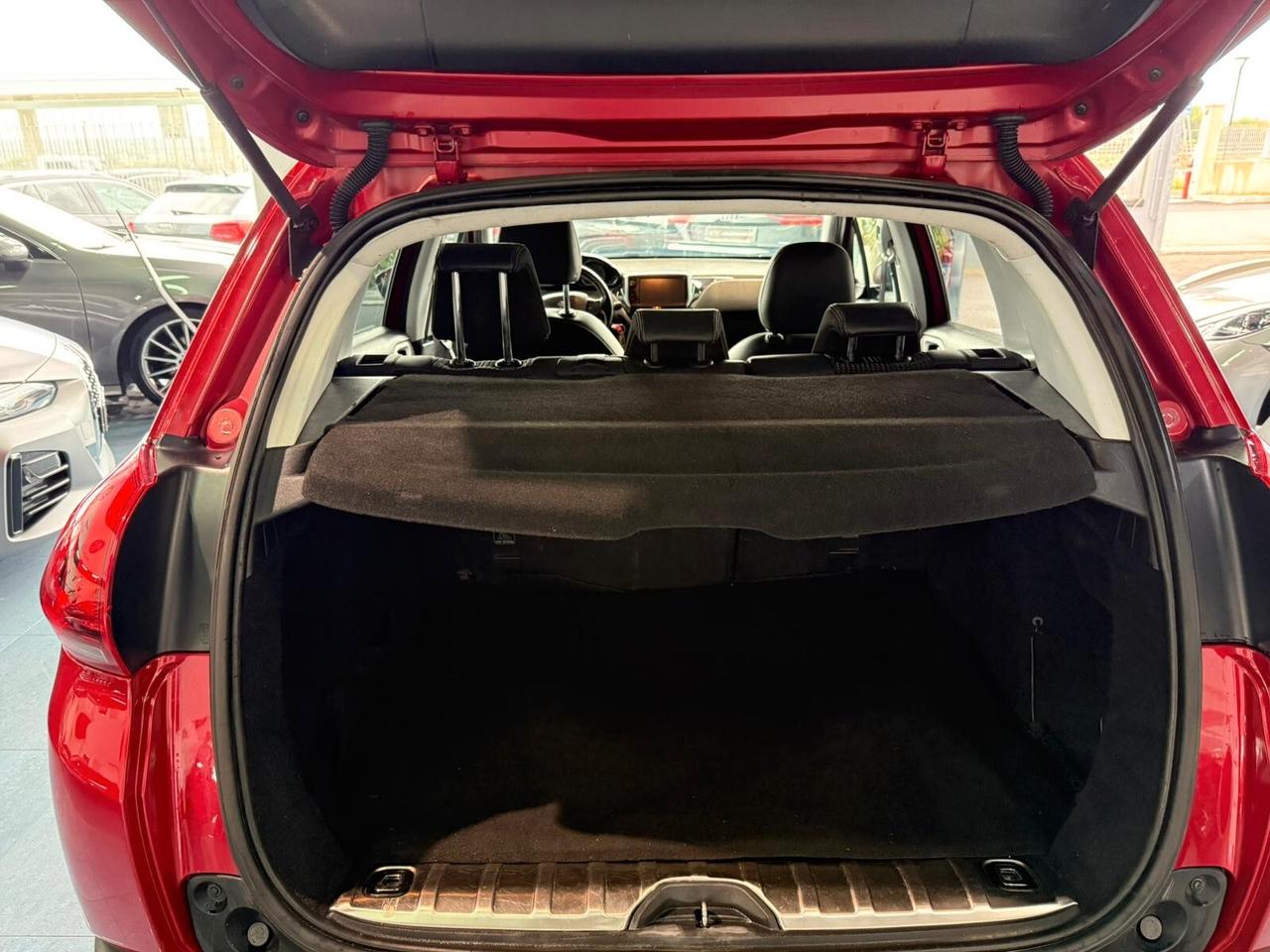Peugeot 2008 BlueHDi 100 Allure