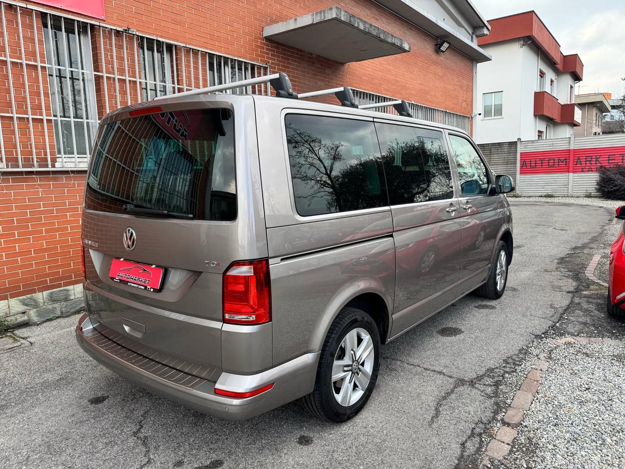 Volkswagen Caravelle 2.0 TDI 150CV DSG Comfortline