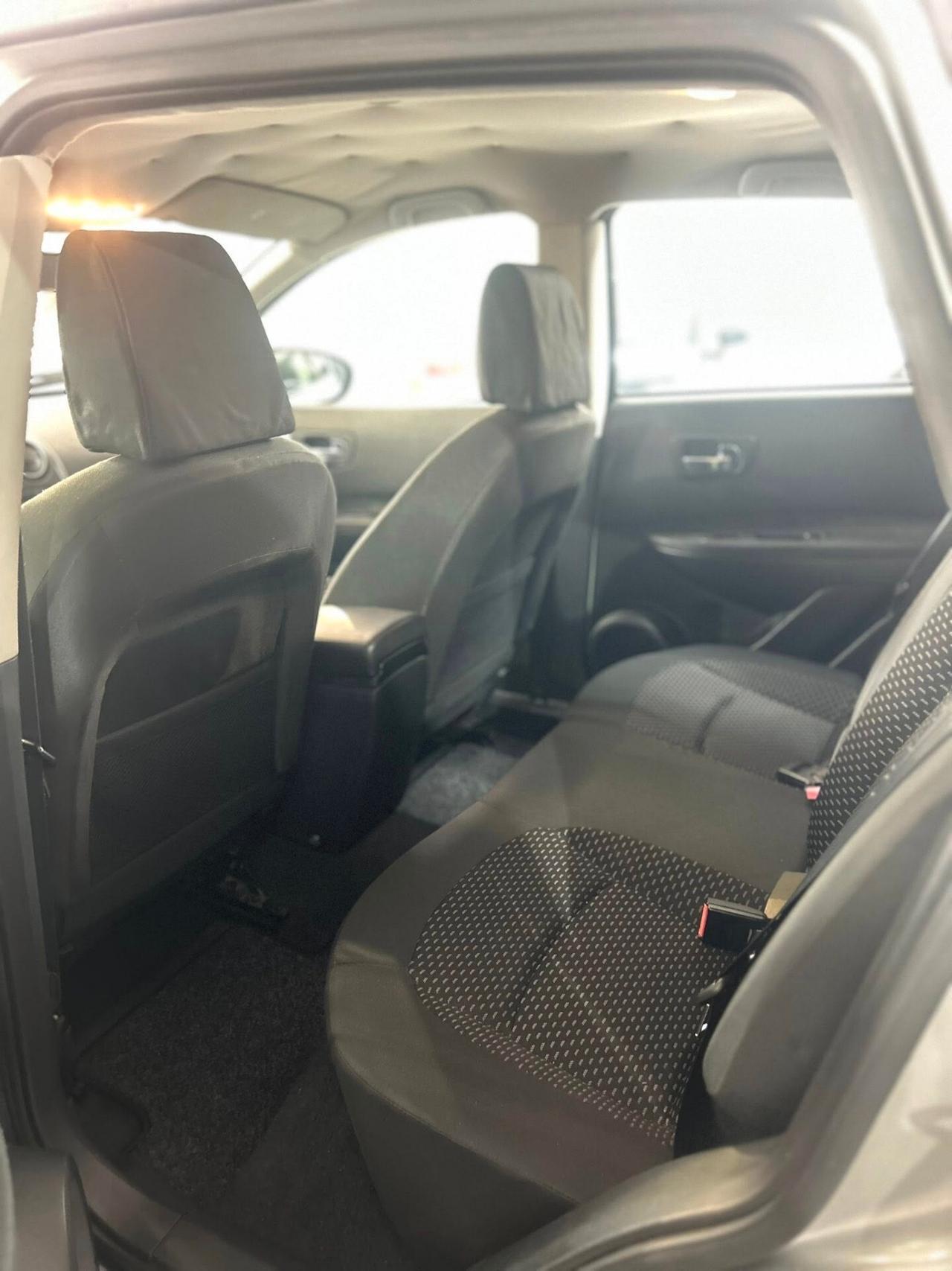 Nissan Qashqai 2.0- 4X4- Benz- UNIPROP