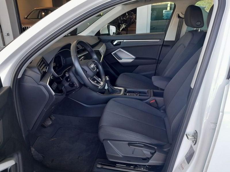 Audi Q3 35 2.0 tdi Business Advanced s-tronic