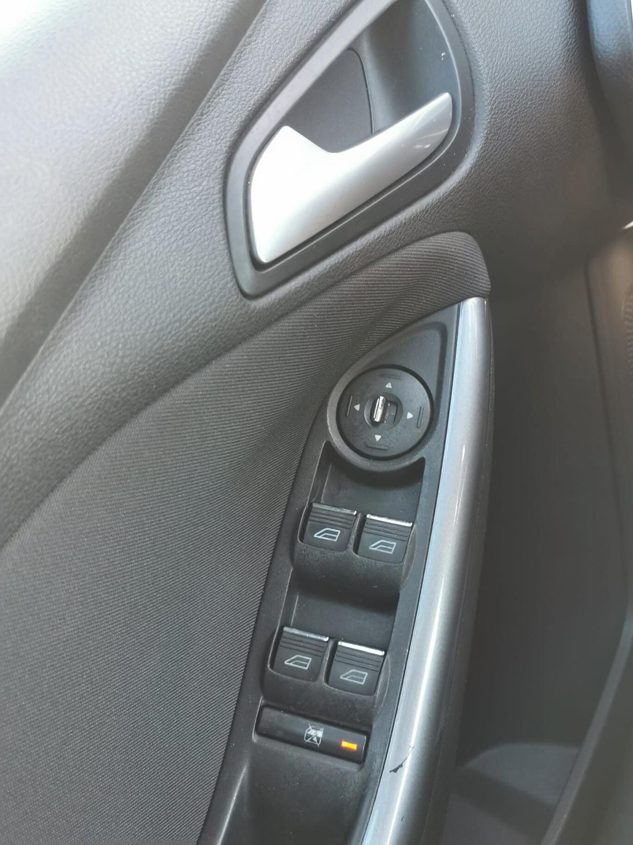 Ford Focus 1.6 TDCi 95 CV Titanium