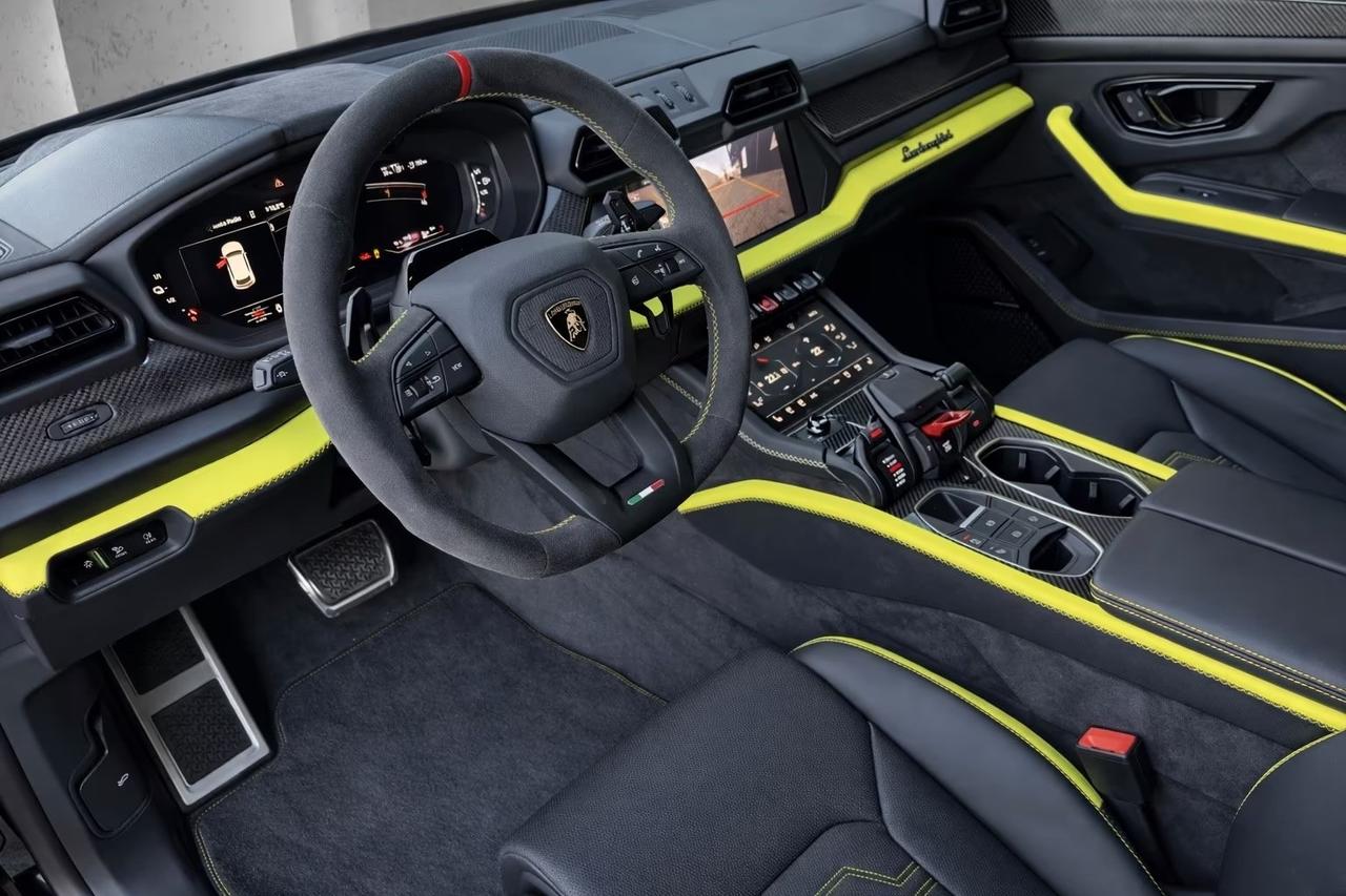 Lamborghini Urus 4.0 620CV V8 phev SE - possibilità noleggio no scoring