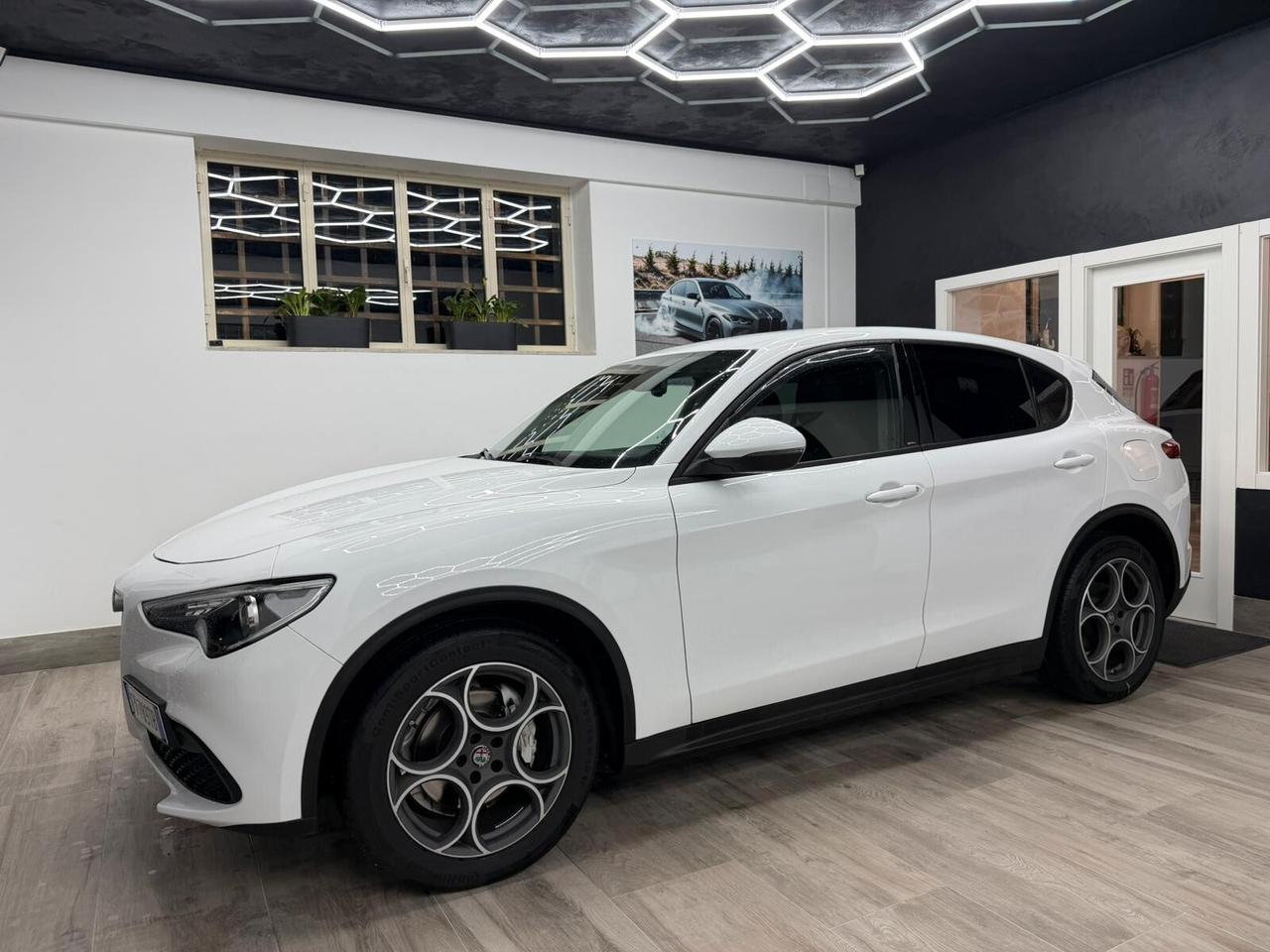 Alfa Romeo Stelvio 2.2 AT8 160cv Q2 Sport Tech