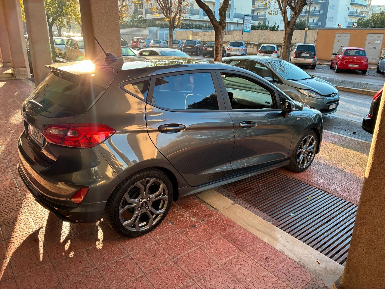 Ford Fiesta 1.0 5p ST-Line perfetta garantita-2020