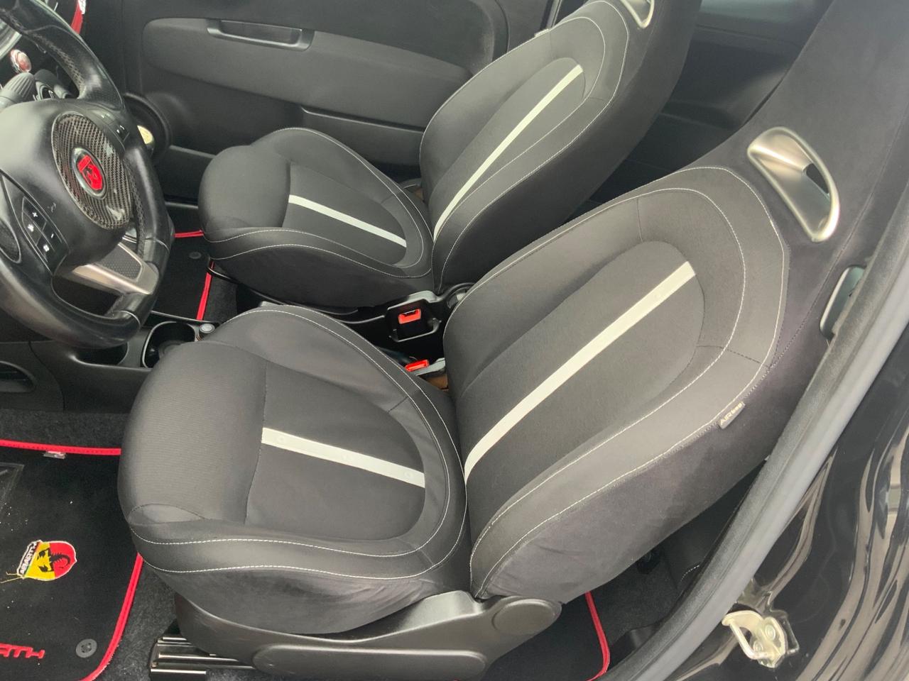 Abarth 500 1.4 Turbo T-Jet Custom