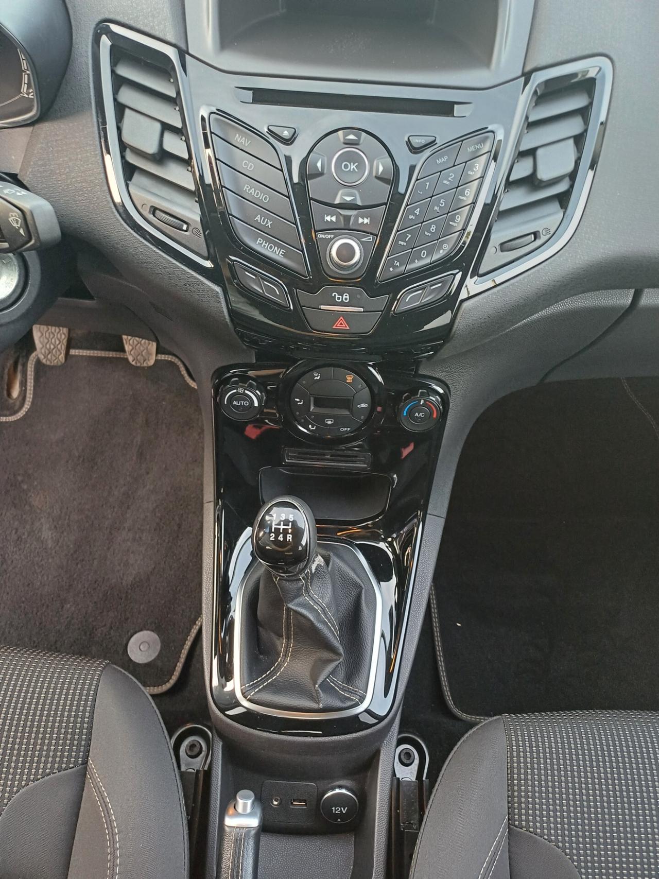 Ford Fiesta 1.5 TDCi 95CV 5 porte Titanium