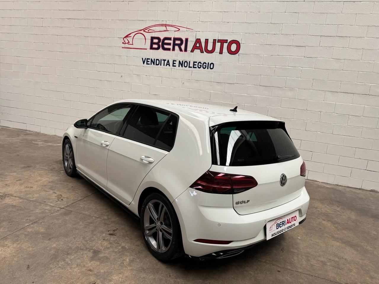 Volkswagen Golf 7.5 allestimento R-LINE 5 PORTE