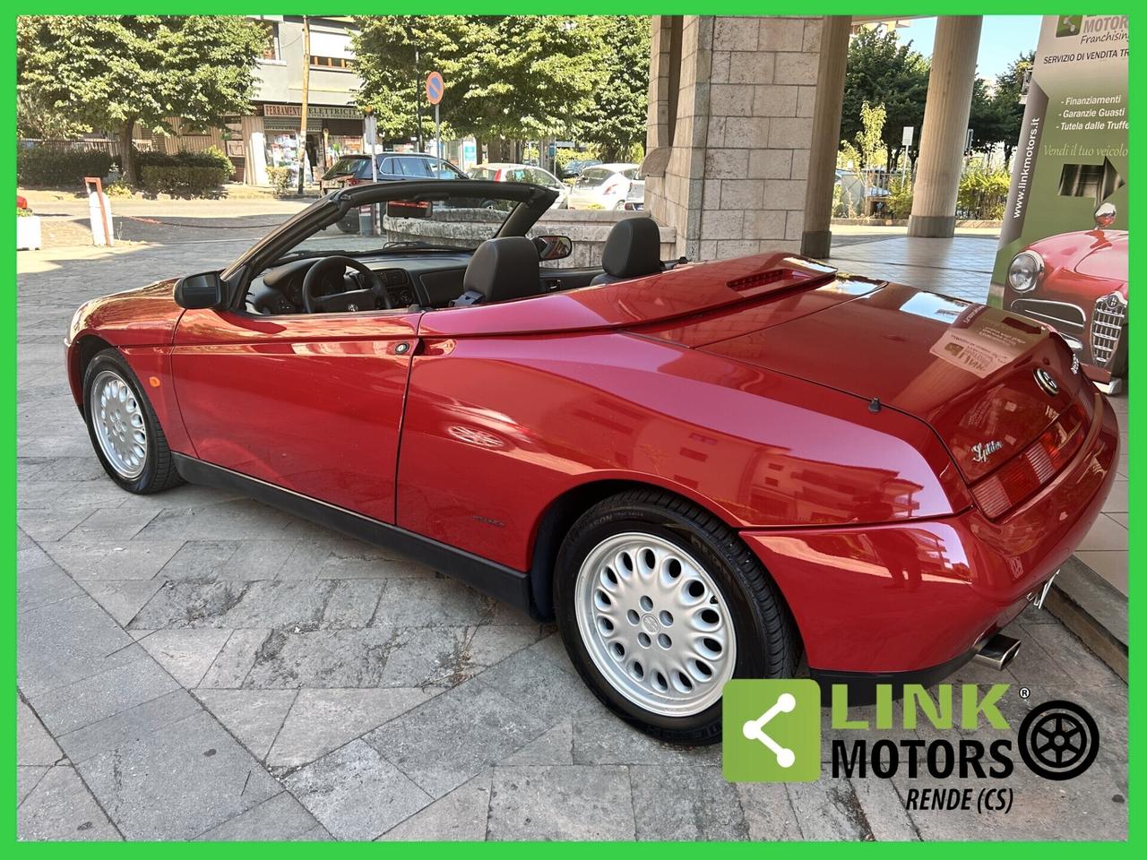 Alfa Romeo Spider 2.0i 16V Twin Spark cat 04/1995
